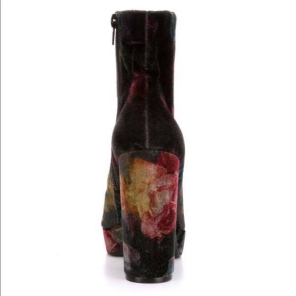 Madden Girl floral Velvet booties - Picture 4 of 8